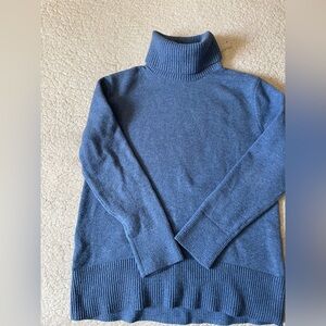 Banana republic cotton blend turtleneck